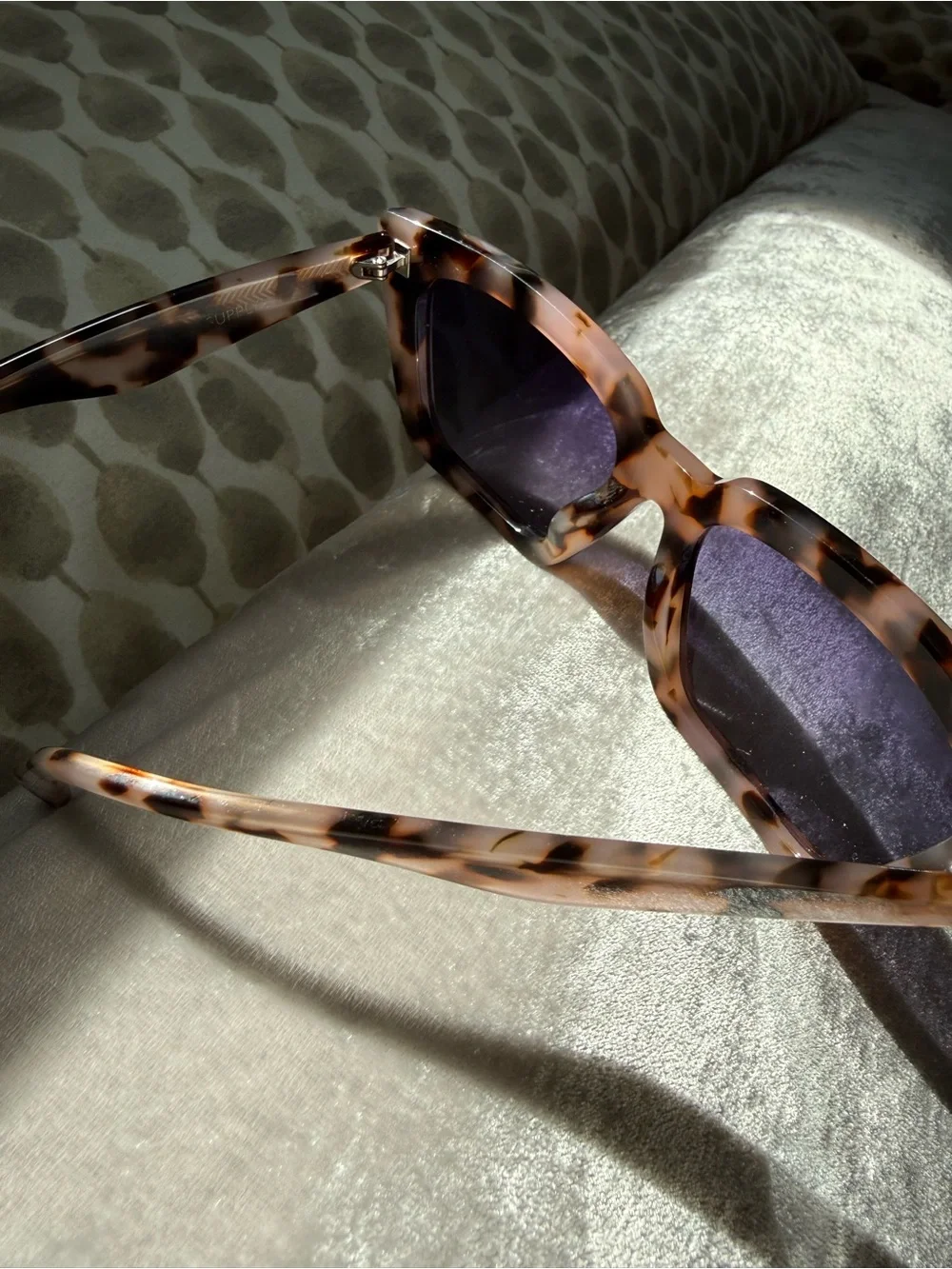 Oversized Tortoiseshell Cat-Eye Sunglasses - Brown